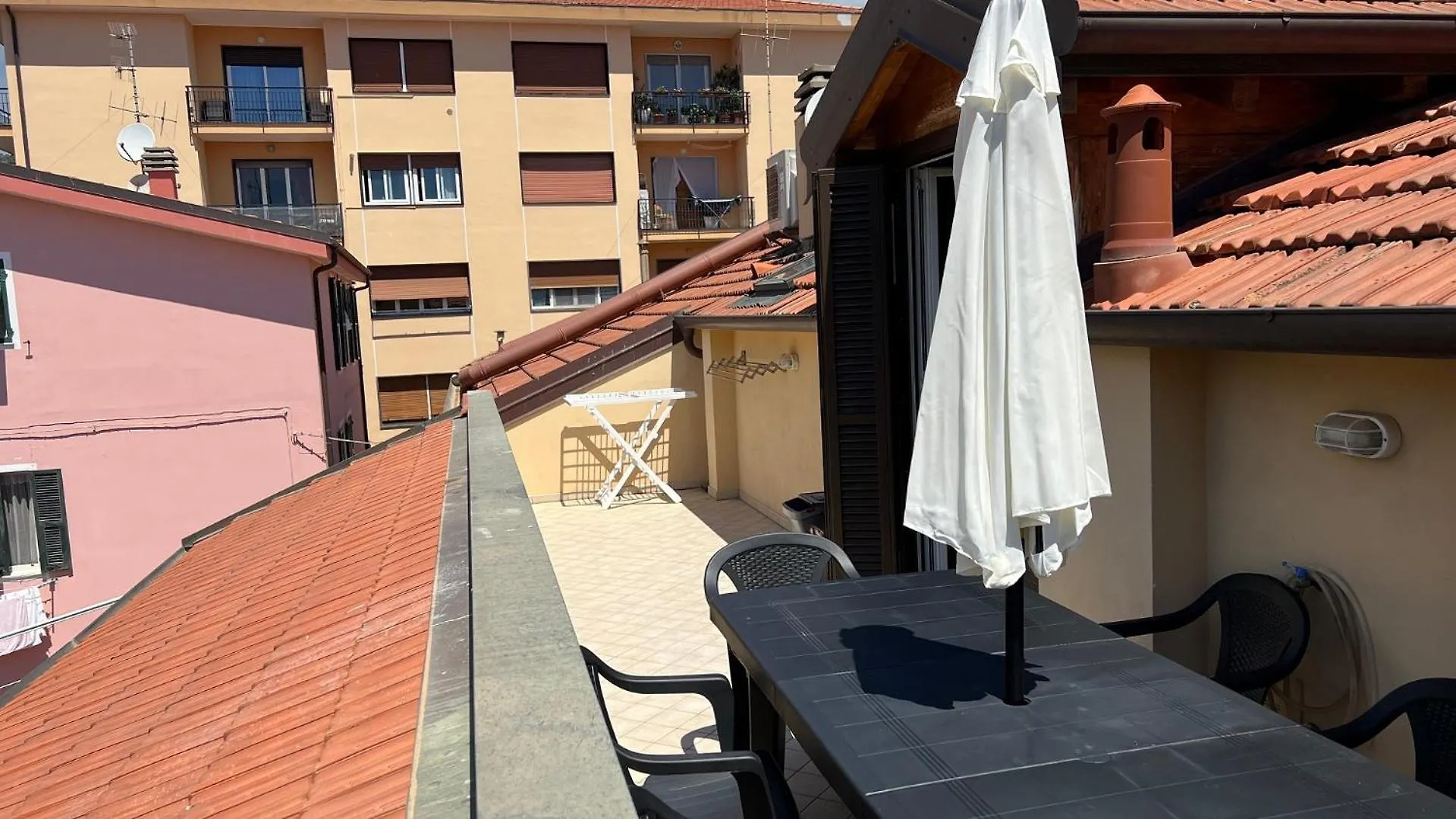Garibaldi Appartamenti Riva Ligure 0*,
